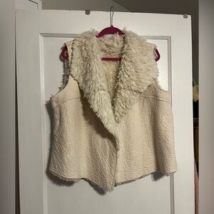 Faux fur vest sheepskin look alike six L/XL
